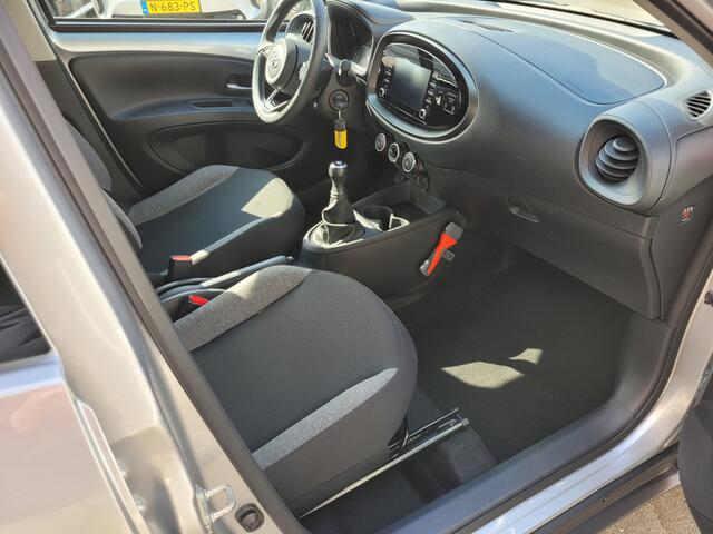 Toyota AYGO X 1.0 VVT-i MT Play Airco | Apple CarPlay | Adaptive Cruise