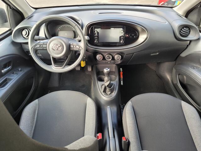 Toyota AYGO X 1.0 VVT-i MT Play Airco | Apple CarPlay | Adaptive Cruise