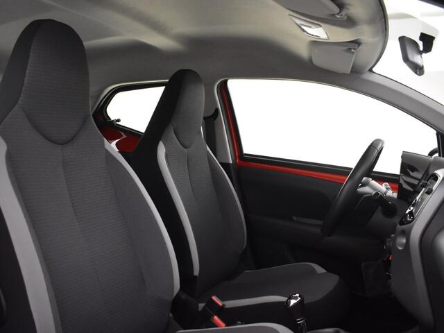 Toyota AYGO 1.0 VVT-i x-play | Automaat | Camera