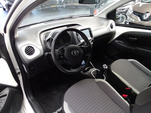 Toyota AYGO 1.0 VVT-i x-play limited Carplay, Airco, Etc