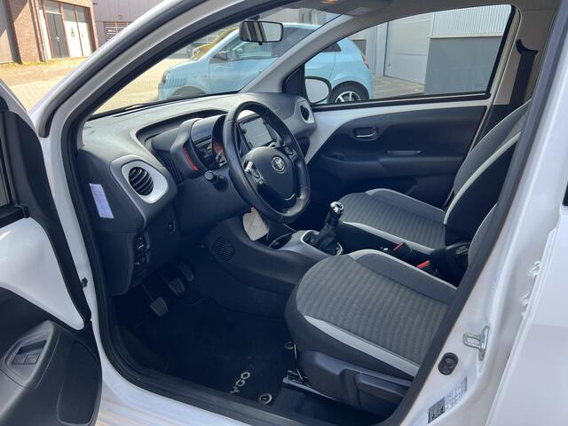 Toyota AYGO 1.0 VVT-i x-play | BTW-auto | Apple Carplay & Android Auto | Achteruitrijcamera