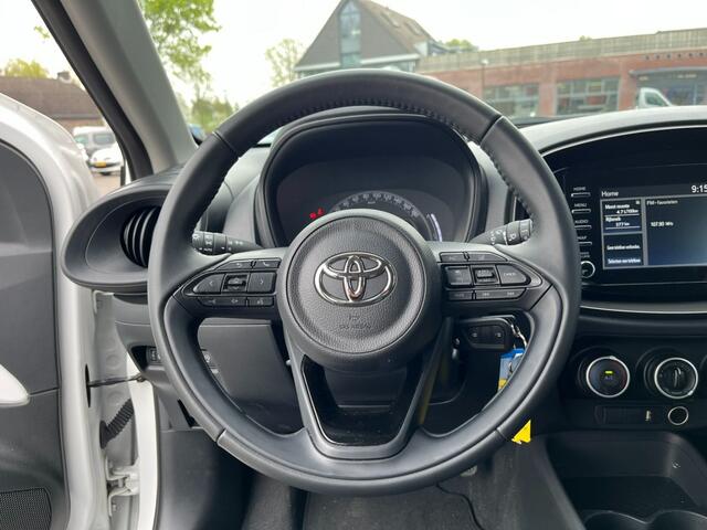 Toyota AYGO 1.0 VVT-I Play Navi Carplay Camera Led 5-Deurs Airco