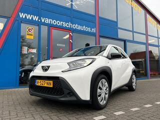 toyota-aygo-1.0-vvt-i-play-navi-car