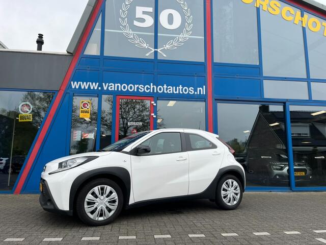 Toyota AYGO 1.0 VVT-I Play Navi Carplay Camera Led 5-Deurs Airco