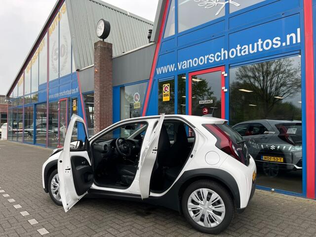 Toyota AYGO 1.0 VVT-I Play Navi Carplay Camera Led 5-Deurs Airco