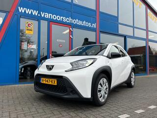 toyota-aygo-1.0-vvt-i-play-navi-car