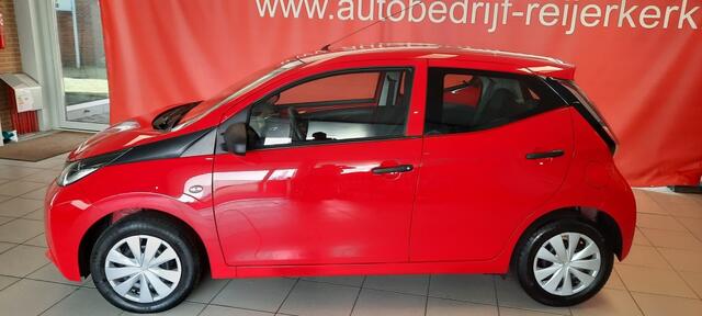 Toyota AYGO 1.0 VVT-i x-fun