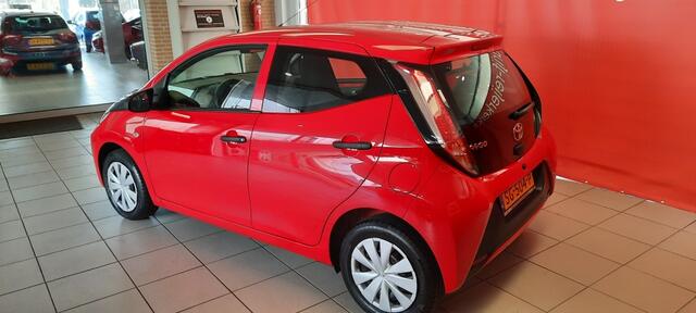 Toyota AYGO 1.0 VVT-i x-fun