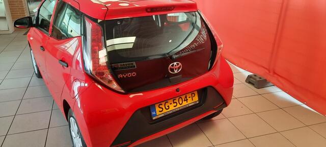 Toyota AYGO 1.0 VVT-i x-fun