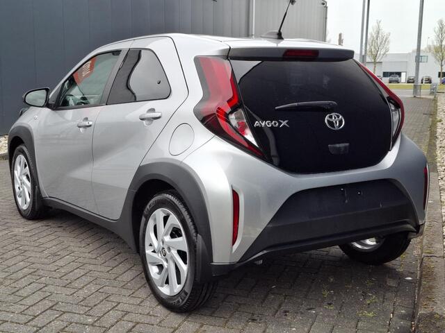 Toyota AYGO X 1.0 VVT-i MT Pulse Plus | LED | Stoelverwarming | Climate control | Carplay |