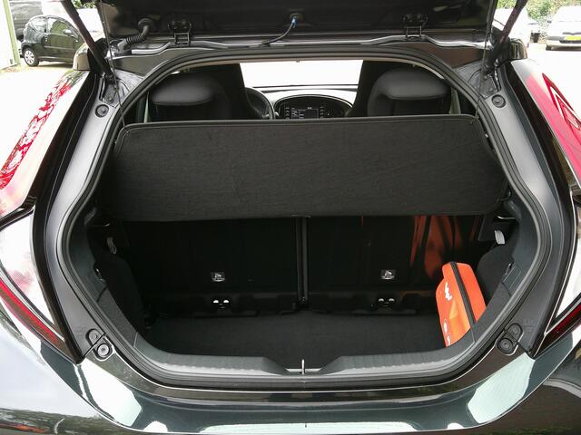 Toyota AYGO X 1.0 VVT-i MT Play