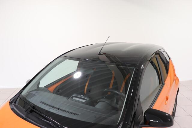 Toyota AYGO 1.0 VVT-i X-CITE Automaat, Airco, Apple Carplay / Android Auto, Camera, Bluetooth, Snelheidsbegrenzer!