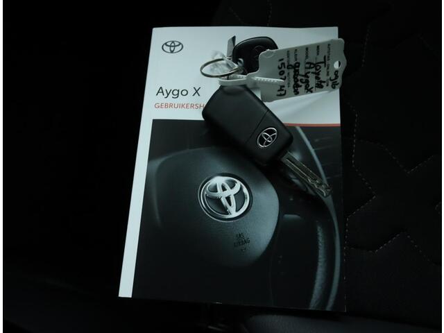 Toyota AYGO X 1.0 VVT-i MT Envy Toyota Aygo X 1.0 VVT-i MT envy