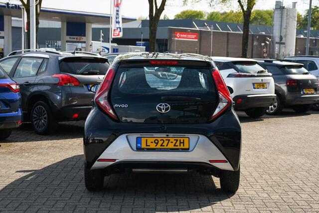 Toyota AYGO 1.0 VVT-i x-play APPLE CARPLAY/ HILL HOLD/ LED