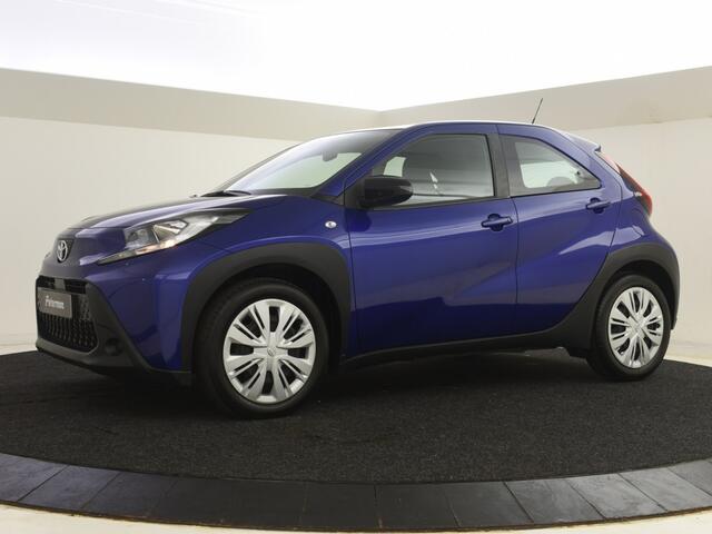 Toyota AYGO 1.0 VVT-i MT play | Apple & Android Carplay | Camera