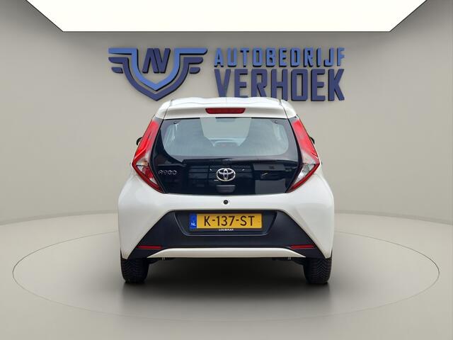 Toyota AYGO 1.0 VVT-i 5-Drs X-Fun Airco - NL Auto - Lage Kmstand!