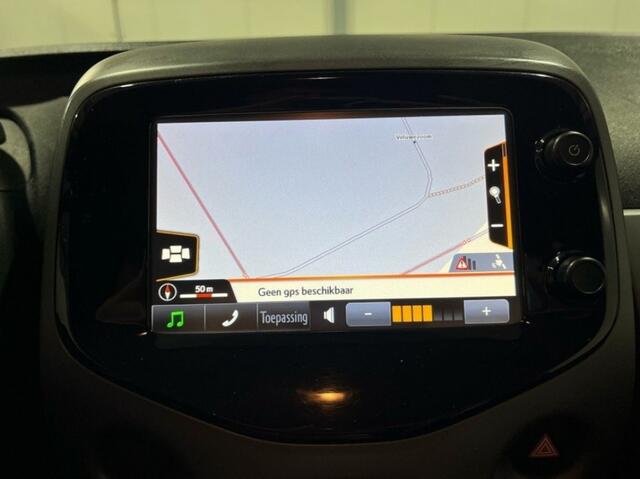 Toyota AYGO 1.0 VVT-I X-Play - Navigatie - Achteruitrijcamera - Airco