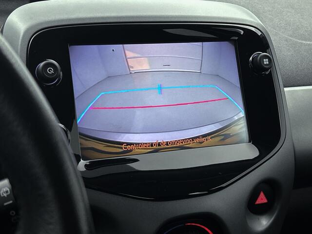Toyota AYGO 1.0 VVT-i x-play | Apple Carplay / Android Auto | Camera | Airco | Nederlandse Auto | Dealer Onderhouden |