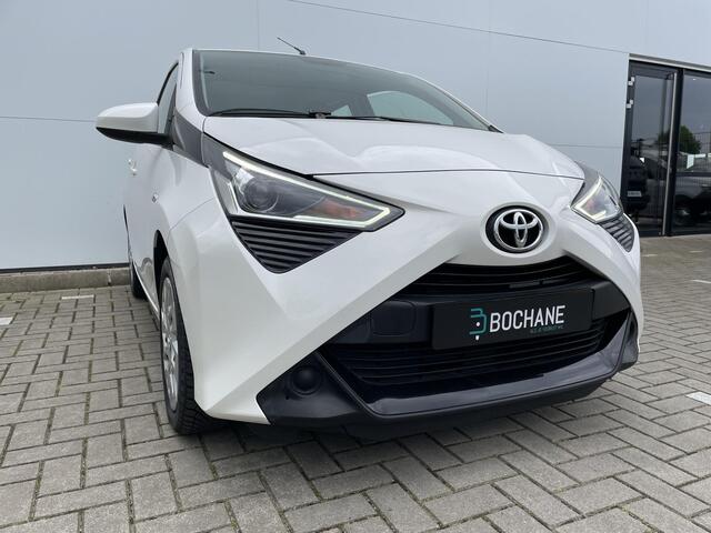 Toyota AYGO 1.0 VVT-i x-play / Navigatie / Camera / Cruise control /