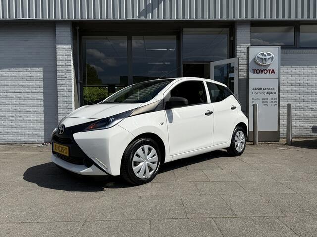 Toyota AYGO 1.0 VVT-i x-now