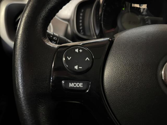 Toyota AYGO 1.0 VVT-i x-play Airco.Navi.Led.Elecpakket.LMV!!