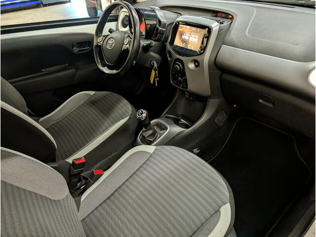 Toyota AYGO 1.0 VVT-i x-play All-in prijs!