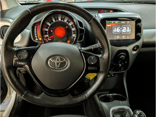 Toyota AYGO 1.0 VVT-i x-play All-in prijs!