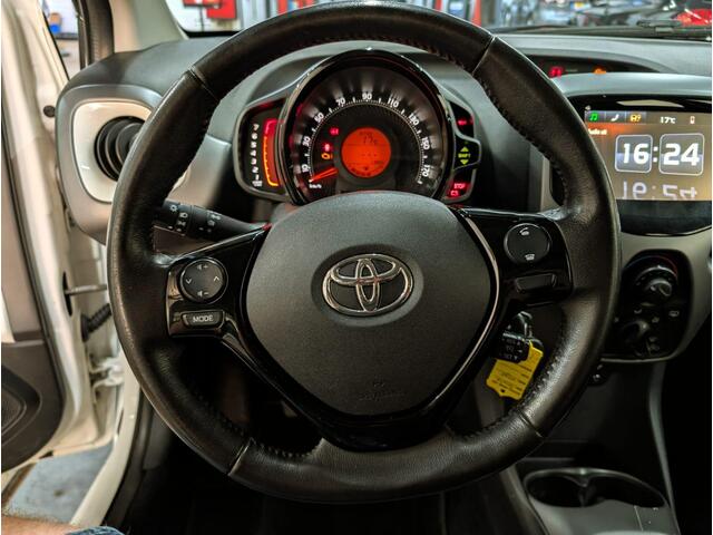 Toyota AYGO 1.0 VVT-i x-play All-in prijs!