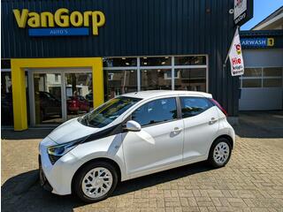 toyota-aygo-1.0-vvt-i-x-play-all-in