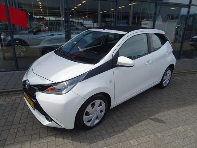 Toyota AYGO 1.0 VVT-i x-wave OPEN DAK