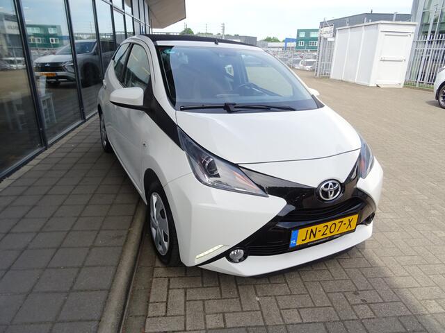 Toyota AYGO 1.0 VVT-i x-wave OPEN DAK