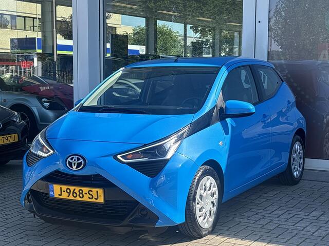 Toyota AYGO 1.0 VVT-i x-play | Apple CarPlay/Android Auto | Eerste eigenaar | 100% onderhouden | Toyota garantie tot 2030!