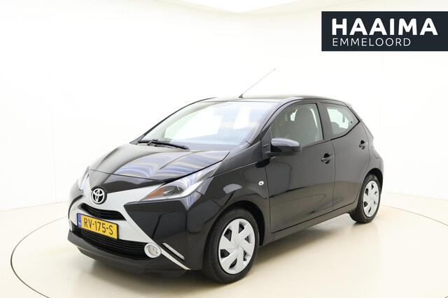 Toyota AYGO 1.0 VVT-i x-play | Achteruitrijcamera | Groot scherm | Airconditioning | Apple Carplay/Android Auto