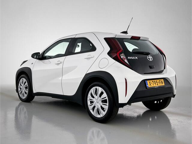 Toyota AYGO X 1.0 VVT-i S-CVT Play