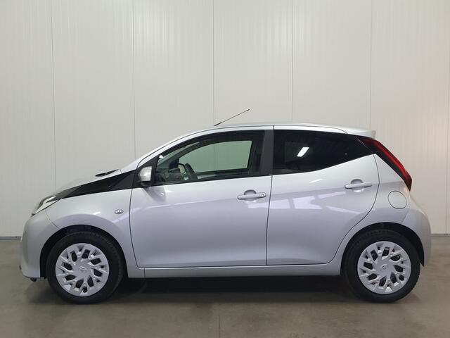 Toyota AYGO 1.0 VVT-i x-play AIRCO/CARPLAY/CAMERA