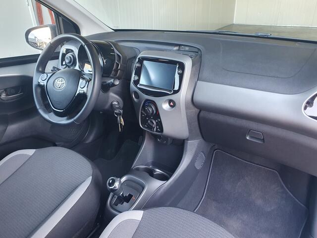 Toyota AYGO 1.0 VVT-i x-play AIRCO/CARPLAY/CAMERA
