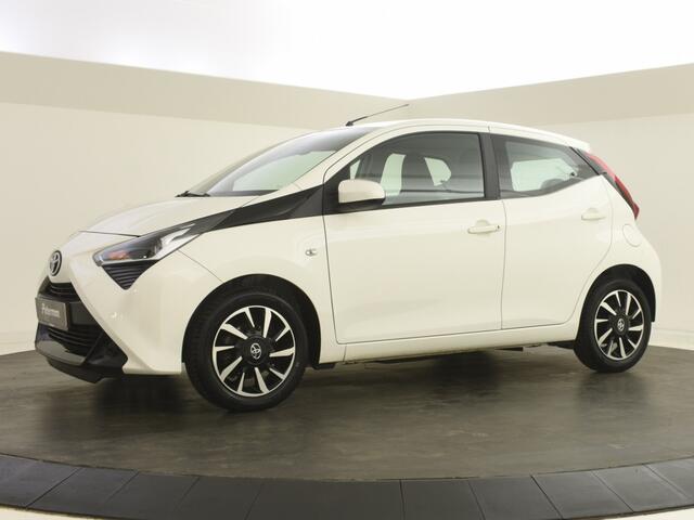 Toyota AYGO 1.0 VVT-i x-play
