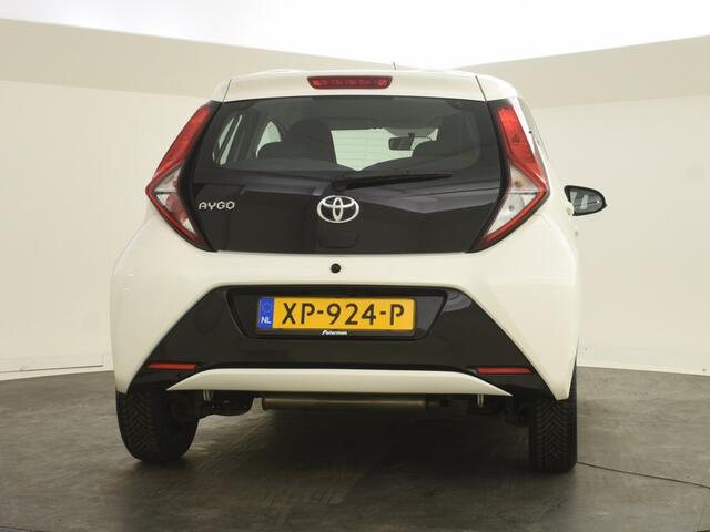 Toyota AYGO 1.0 VVT-i x-play