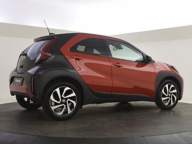 Toyota AYGO 1.0 VVT-i MT Pulse Bi-Tone | Parkeersensoren V+A | Stoelverwarmi