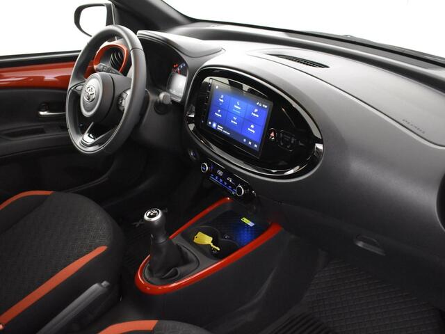 Toyota AYGO 1.0 VVT-i MT Pulse Bi-Tone | Parkeersensoren V+A | Stoelverwarmi