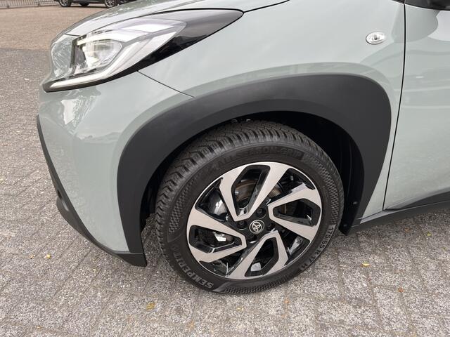 Toyota AYGO 1.0 VVT-i S-CVT Pulse | Navi | Camera | Parkeersensoren V+A