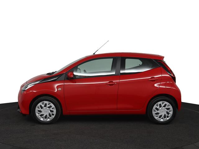 Toyota AYGO 1.0 VVT-i x-play | Eerste eigenaar | bluetooth | Apple Carplay & Android auto |