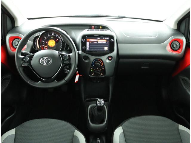 Toyota AYGO 1.0 VVT-i x-play | Eerste eigenaar | bluetooth | Apple Carplay & Android auto |