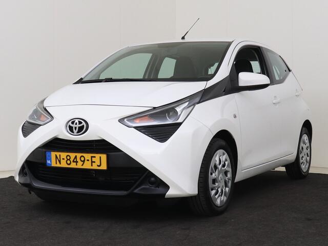 Toyota AYGO 1.0 VVT-i x-play I Apple Carplay/Android Auto I Airco I 5 Deurs I Zuinig I USB I