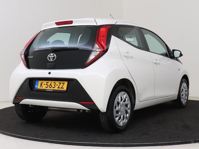 Toyota AYGO 1.0 VVT-i x-play I Apple Carplay/Android Auto I Airco I 5 Deurs I Zuinig I Elektrische ramen voor I