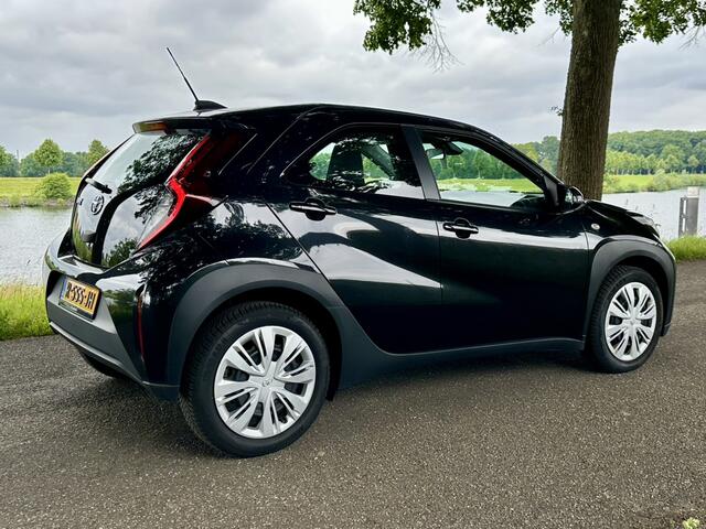 Toyota AYGO X 1.0 VVT-i MT Play | 7700 KM | Apple carplay | Android auto | Nederlandse auto!