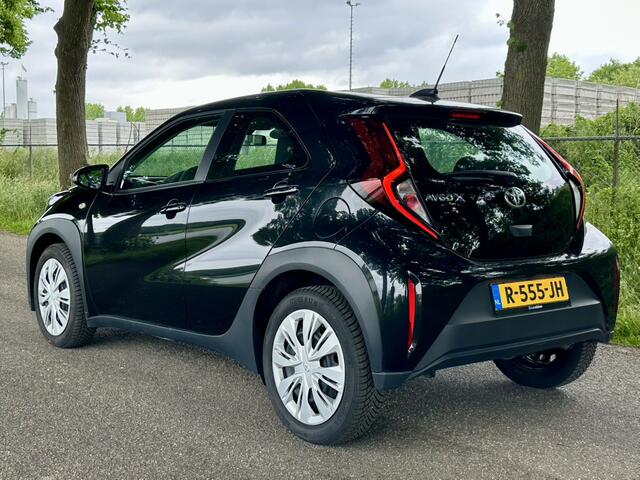 Toyota AYGO X 1.0 VVT-i MT Play | 7700 KM | Apple carplay | Android auto | Nederlandse auto!