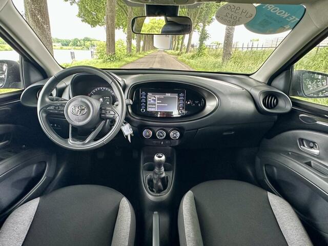 Toyota AYGO X 1.0 VVT-i MT Play | 7700 KM | Apple carplay | Android auto | Nederlandse auto!