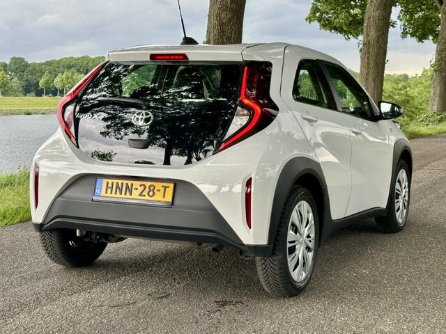 Toyota AYGO X 1.0 VVT-i MT Play | 9100 KM | Airco | Apple carplay | Android auto