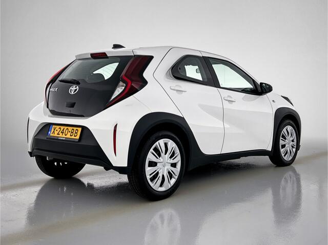 Toyota AYGO X 1.0 VVT-i MT Play | 1e Eigenaar | Dealer Onderhouden | BTW'er | Apple Carplay / Android Auto |